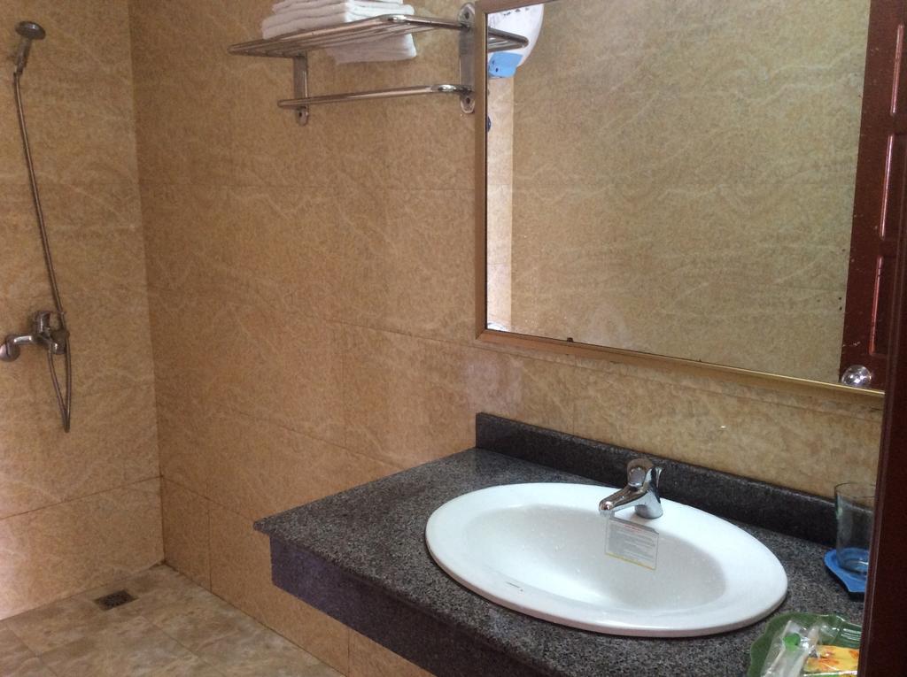 Ngoc Mai Hotel Hạ Long-öböl Szoba fotó